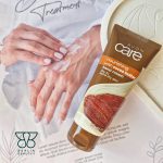 کرم مرطوب کننده دست آوون کر حاوی روغن کاکائو (AVON care)